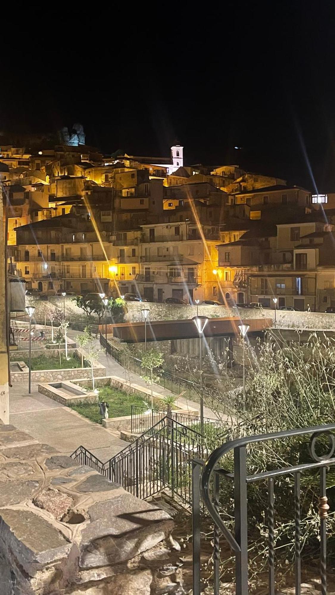 Santa Lucia Affittacamere لاميزيا تيرمي المظهر الخارجي الصورة